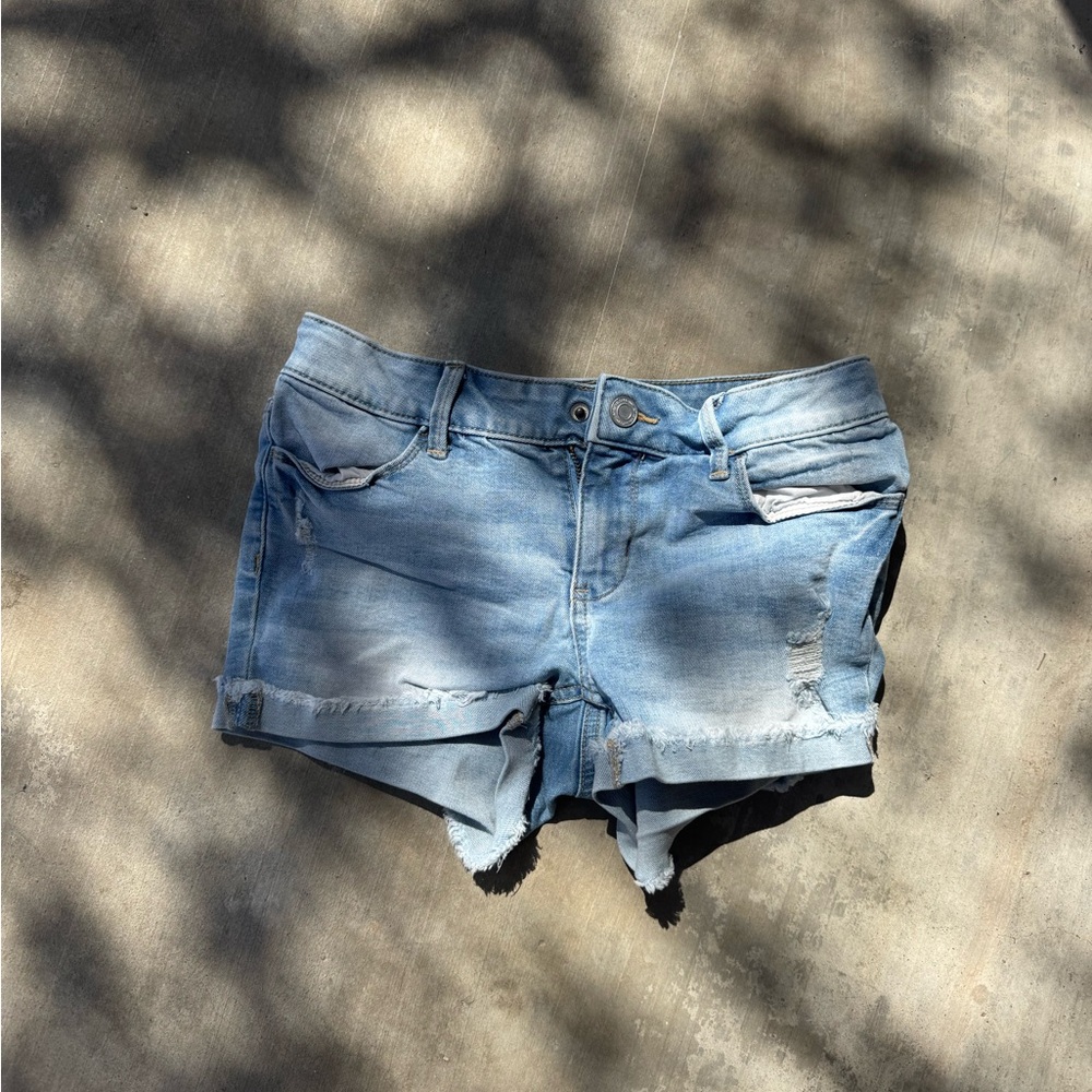 So Girls Distressed Shorts Cuffed- Size 10 Great Condition